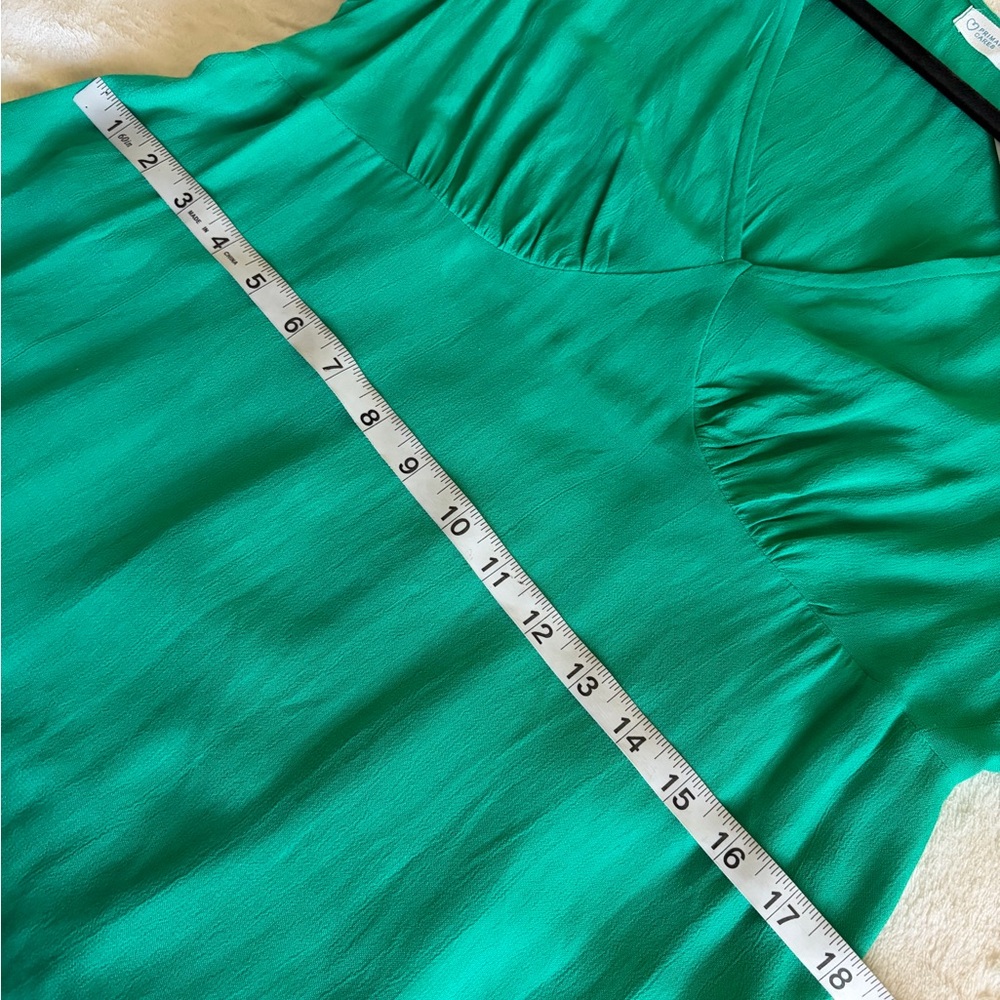 Primark Care Vibrant Green V-Neck Dress, Short‎ Bell Sleeve Sz 8 - Picture 6 of 8